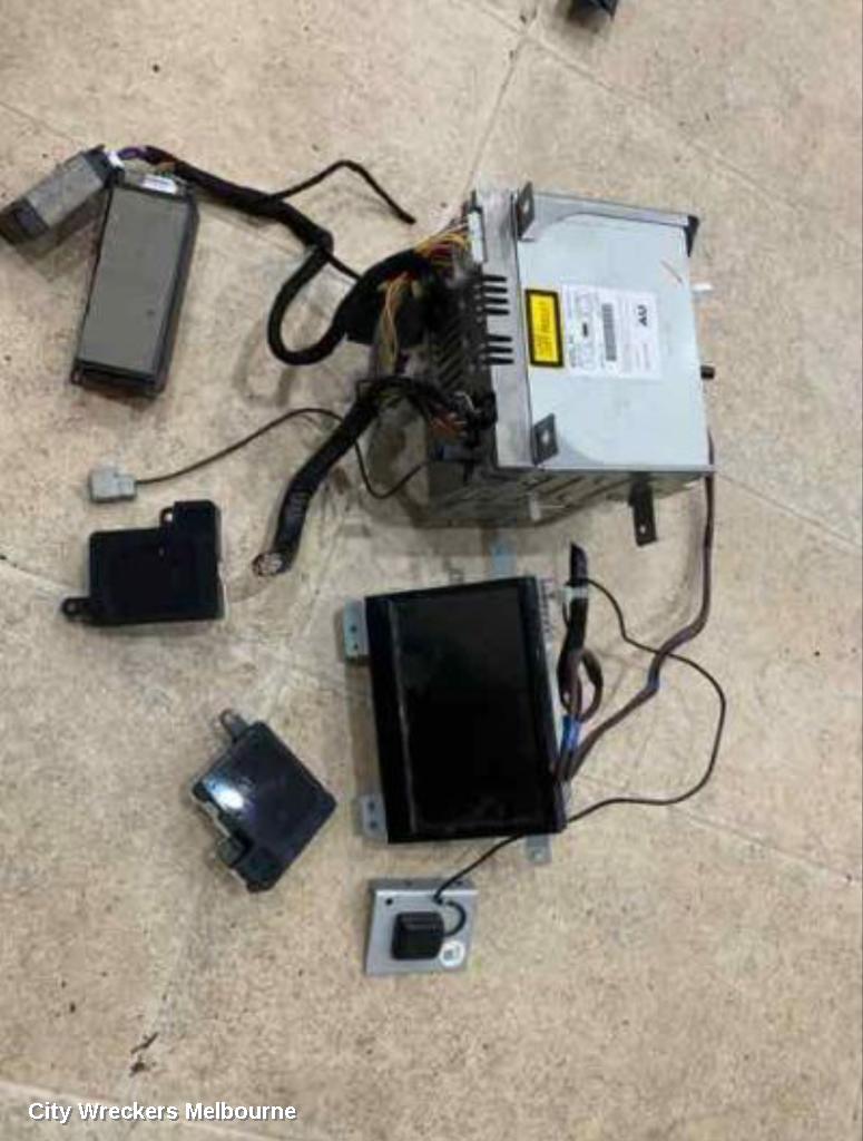 SUBARU TRIBECA RADIO/CD/DVD/SAT/TV, DISPLAY UNIT ONLY, 7IN, B9, 10/2006 - 01/2014