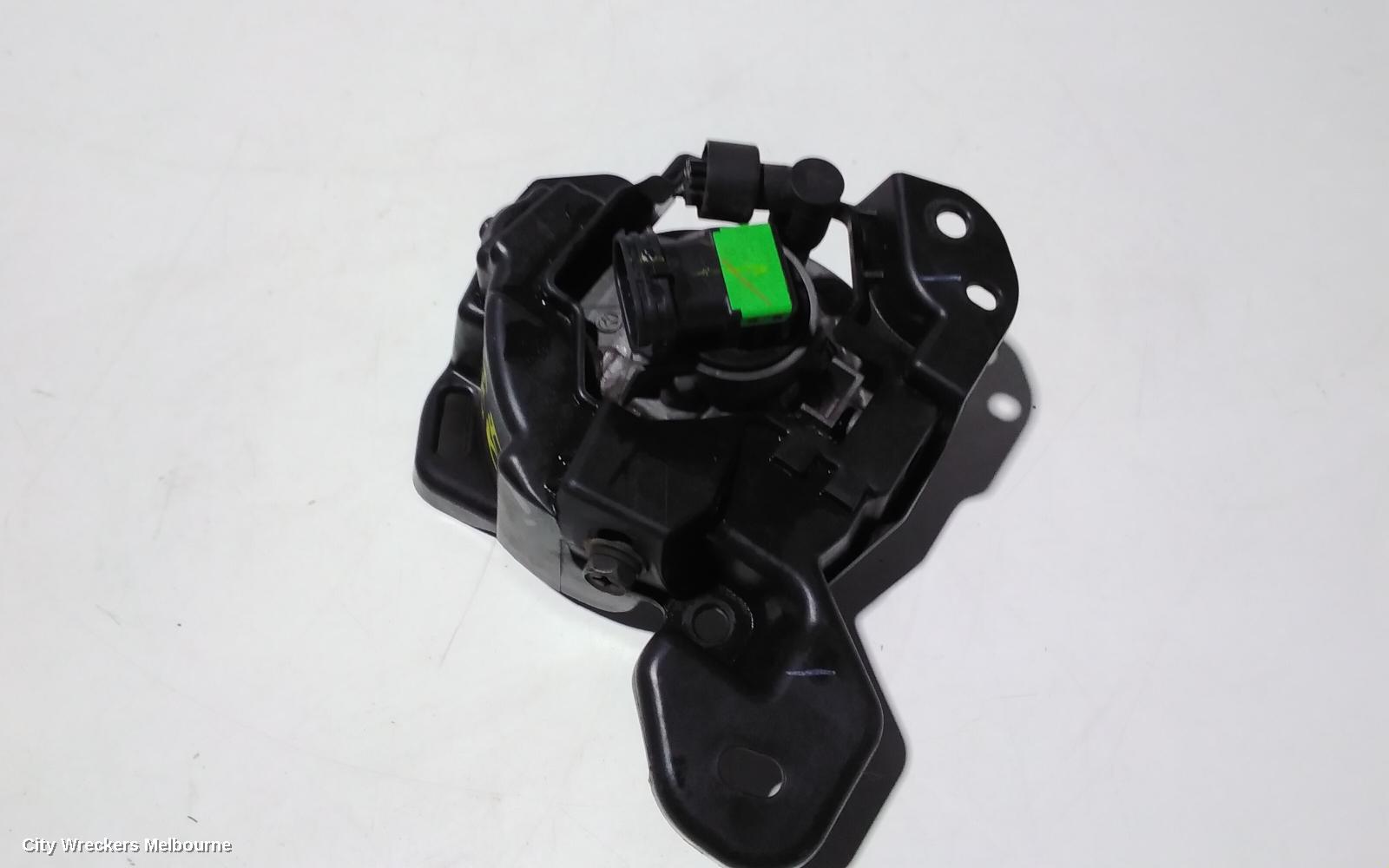 MAZDA CX5 RIGHT INDICATOR/FOG/SIDE, BUMPER FOGLAMP, KE, 02/2012 - 12/2014