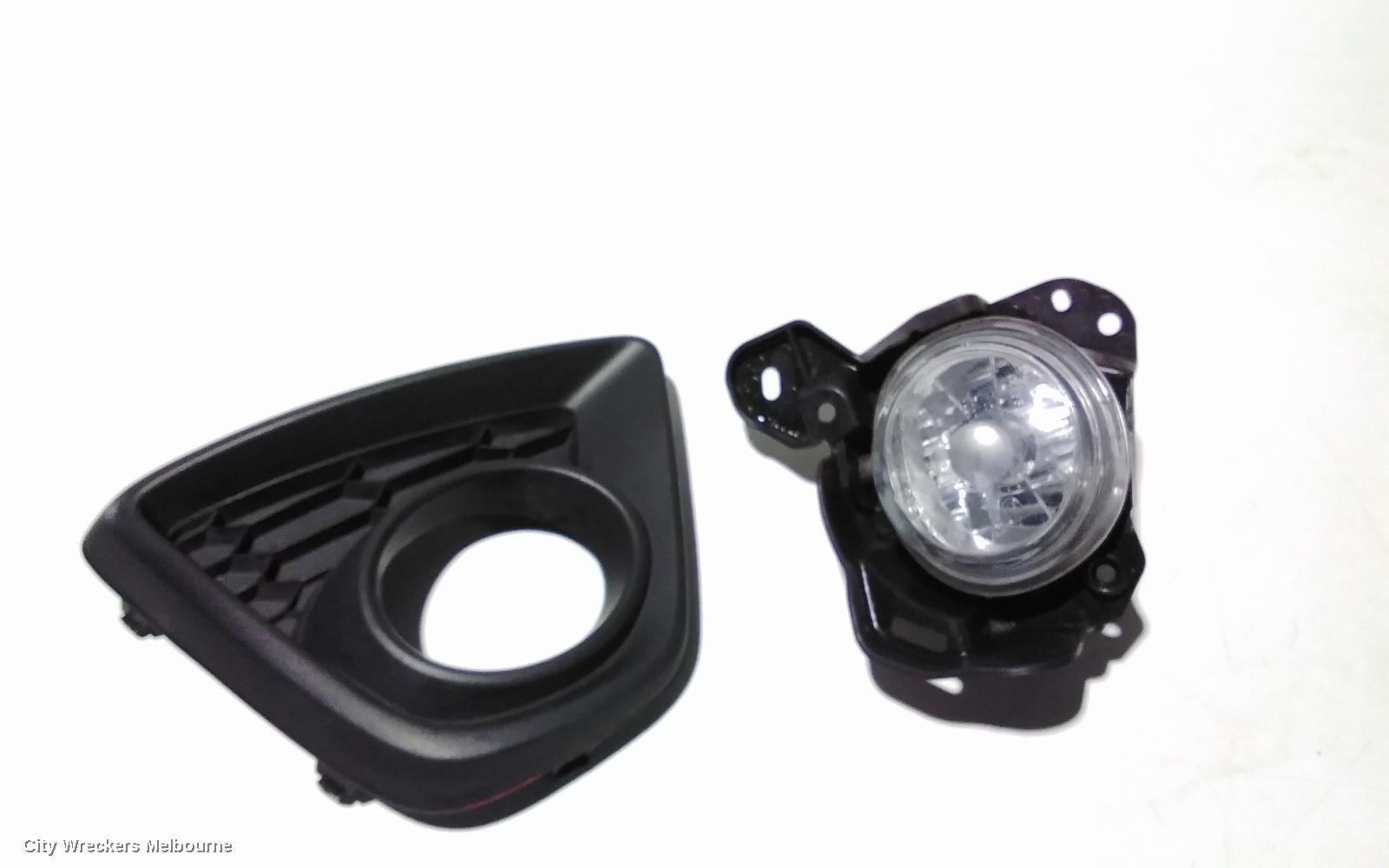 MAZDA CX5 RIGHT INDICATOR/FOG/SIDE, BUMPER FOGLAMP, KE, 02/2012 - 12/2014