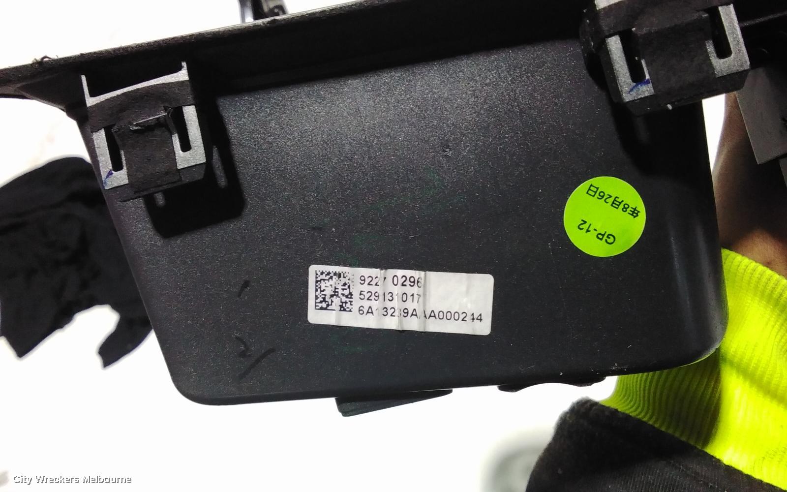 HOLDEN COMMODORE PWR DR WIND SWITCH, FRONT CENTRE MASTERSWITCH, 4 DOOR, BLACK, VE, 08/2006 - 04/2013