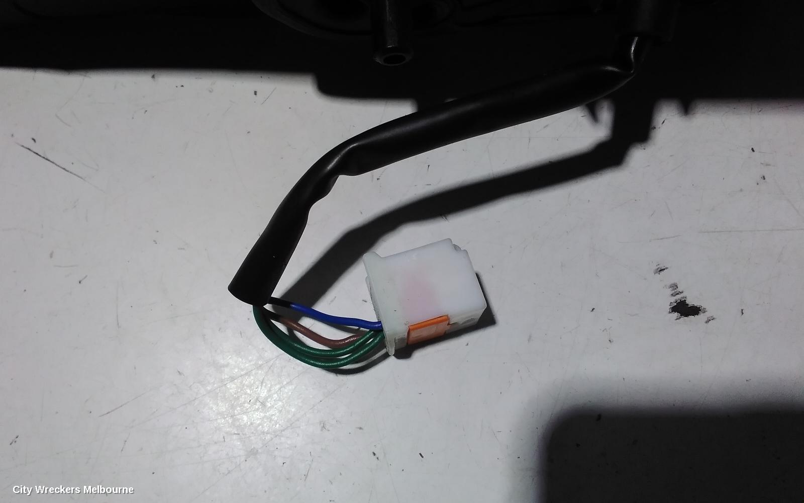 MAZDA 6 RIGHT DOOR MIRROR, GG/GY, 3 WIRE TYPE, 09/2002 - 02/2008