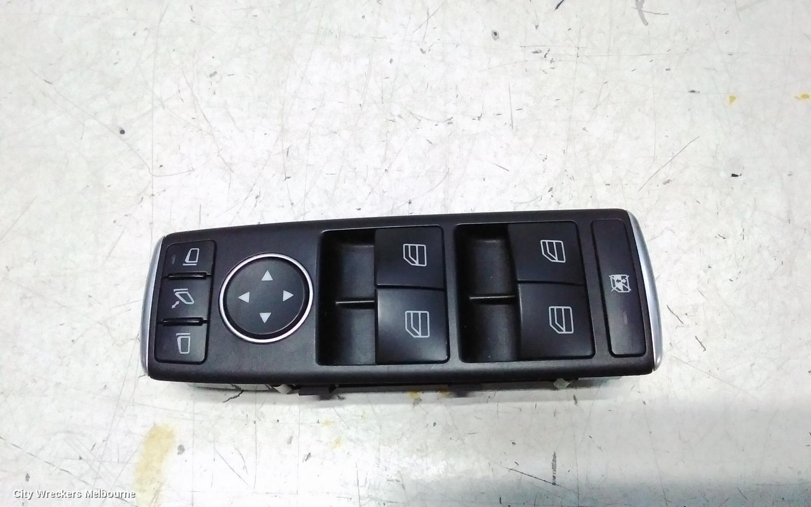 MERCEDES CLA CLASS PWR DR WIND SWITCH, RH FRONT (MASTER SWITCH), C117/X117, 10/2013 - 01/2019