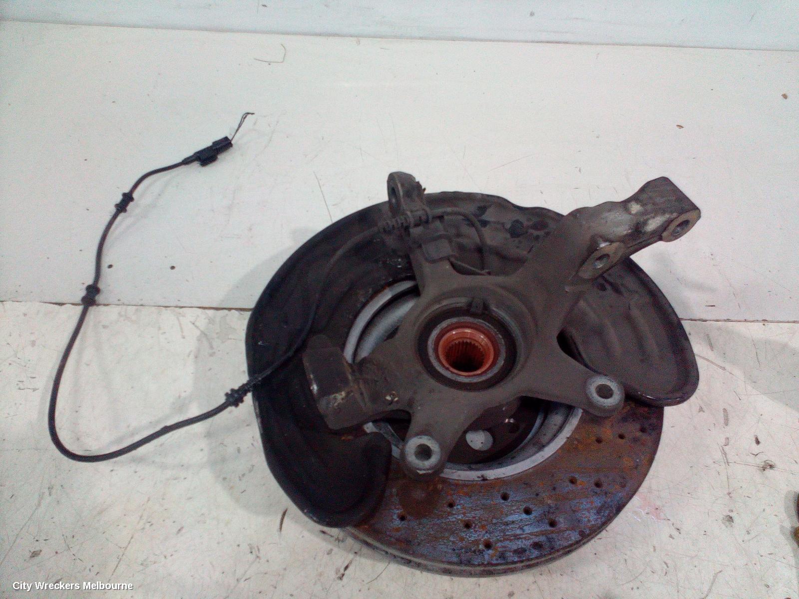 MERCEDES CLA CLASS LEFT FRONT HUB ASSEMBLY, AWD, C117, 10/2013 - 01/2019