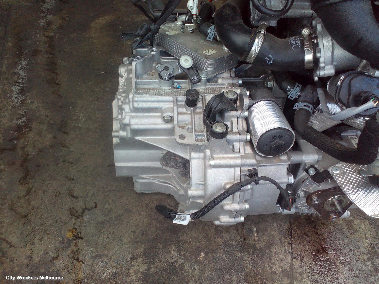 VOLKSWAGEN T-ROC TRANS/GEARBOX, AUTO, AWD, PETROL, 2.0, A1, NO TRANSFER CASE, URQ CODE, 03/2020 ONWARDS