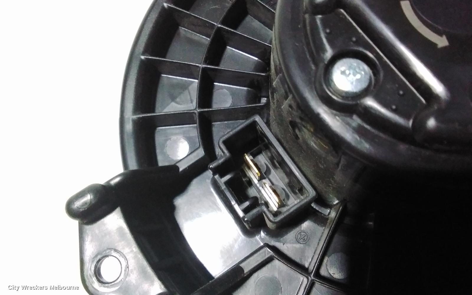 TOYOTA RAV4 HEATER FAN MOTOR, XA40, NON CLIMATE CONTROL TYPE, 2 PIN, 12/2012 - 11/2018