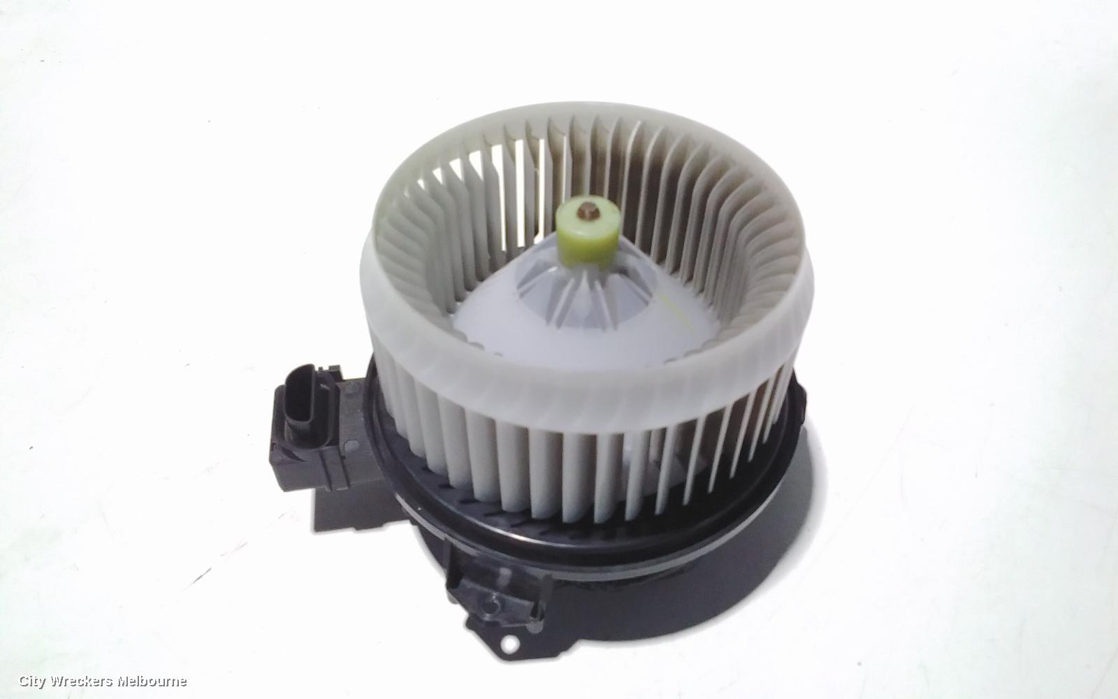 TOYOTA RAV4 HEATER FAN MOTOR, XA40, NON CLIMATE CONTROL TYPE, 2 PIN, 12/2012 - 11/2018