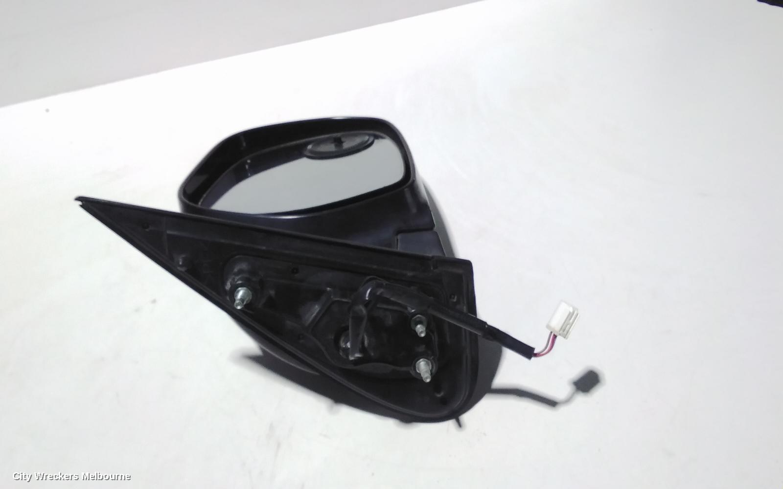 TOYOTA HIACE RIGHT DOOR MIRROR, TRH/KDH, POWER, BLACK (3 WIRE), 03/2005 - 01/2014