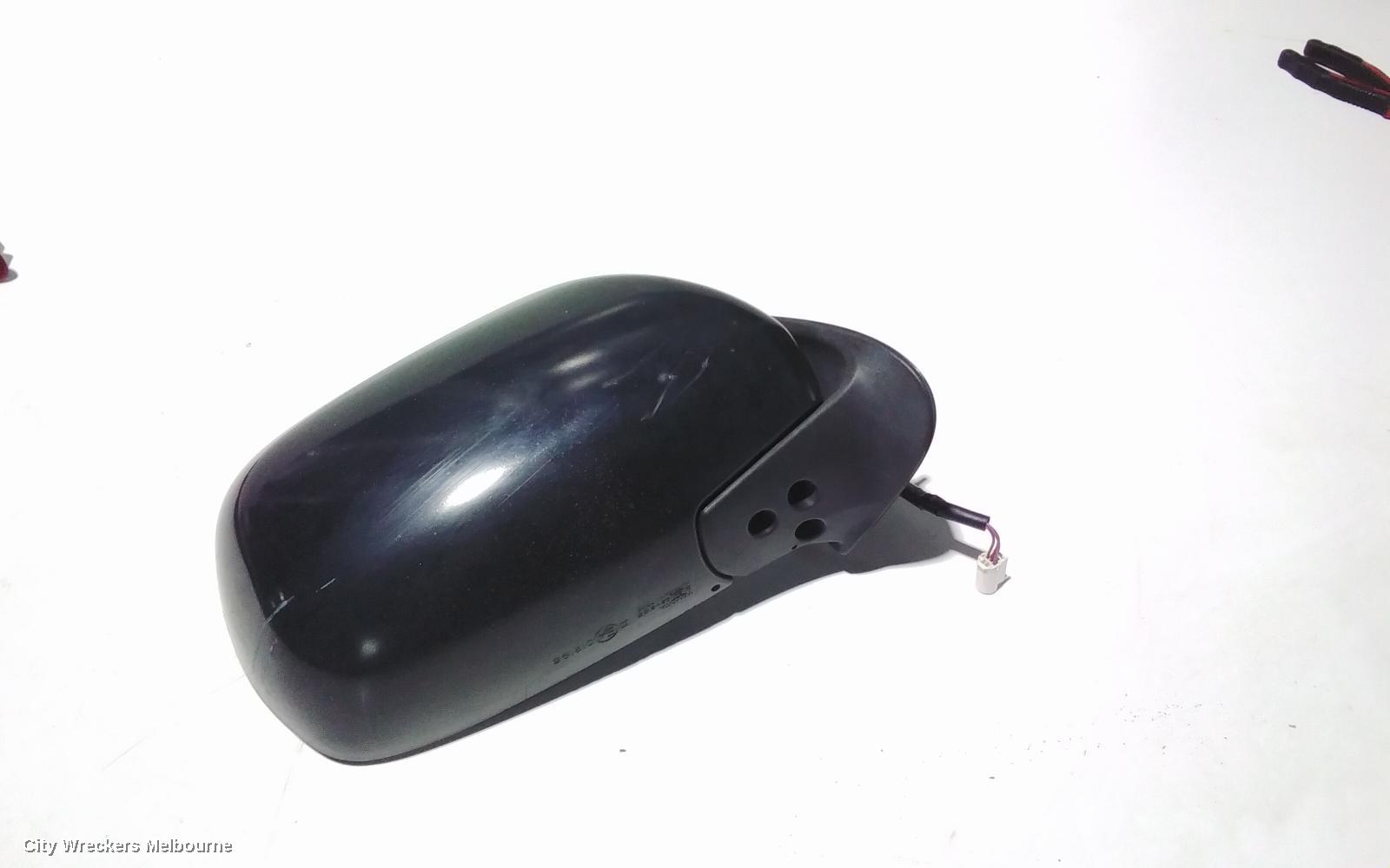 TOYOTA HIACE RIGHT DOOR MIRROR, TRH/KDH, POWER, BLACK (3 WIRE), 03/2005 - 01/2014