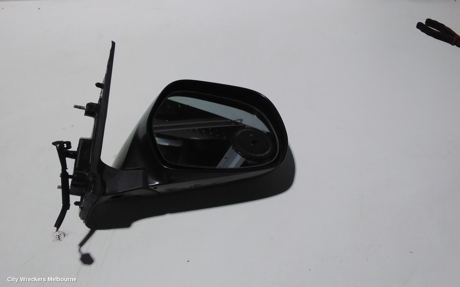 TOYOTA HIACE RIGHT DOOR MIRROR, TRH/KDH, POWER, BLACK (3 WIRE), 03/2005 - 01/2014