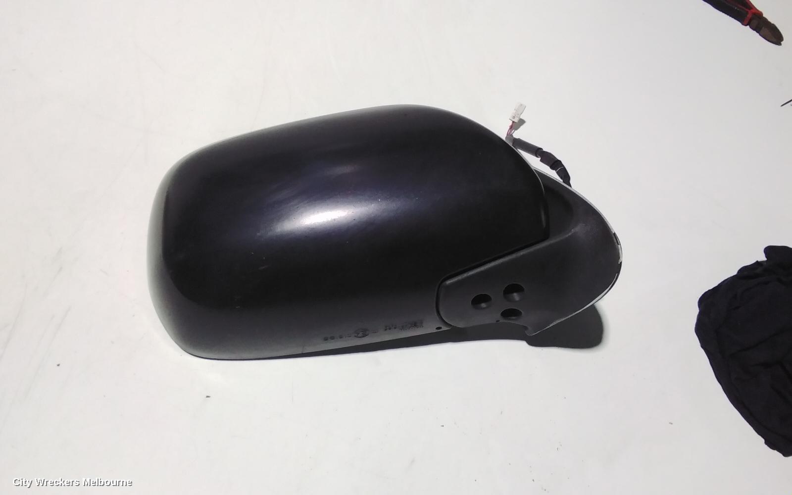 TOYOTA HIACE RIGHT DOOR MIRROR, TRH/KDH, POWER, BLACK (3 WIRE), 03/2005 - 01/2014