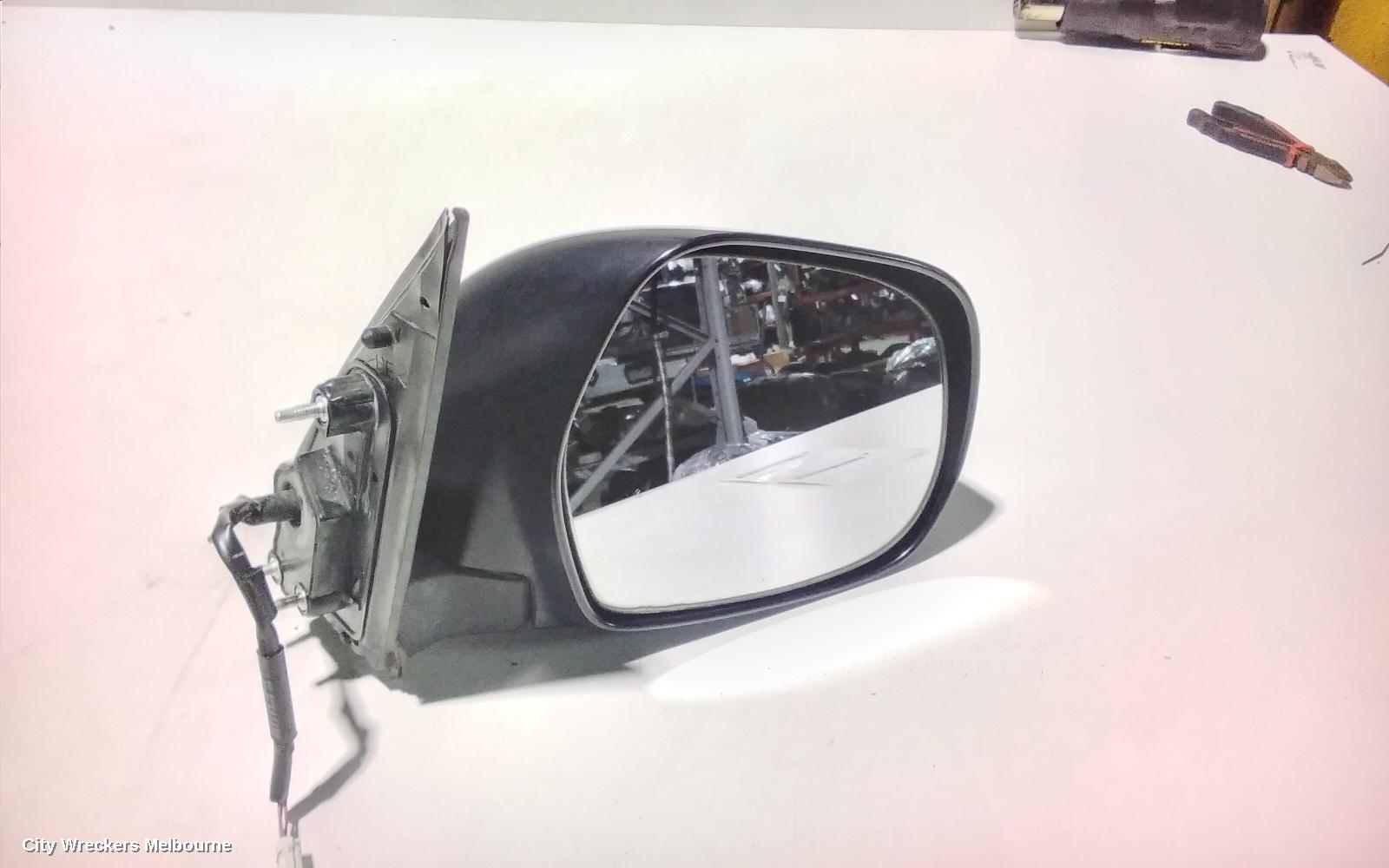 TOYOTA HIACE RIGHT DOOR MIRROR, TRH/KDH, POWER, BLACK (3 WIRE), 03/2005 - 01/2014