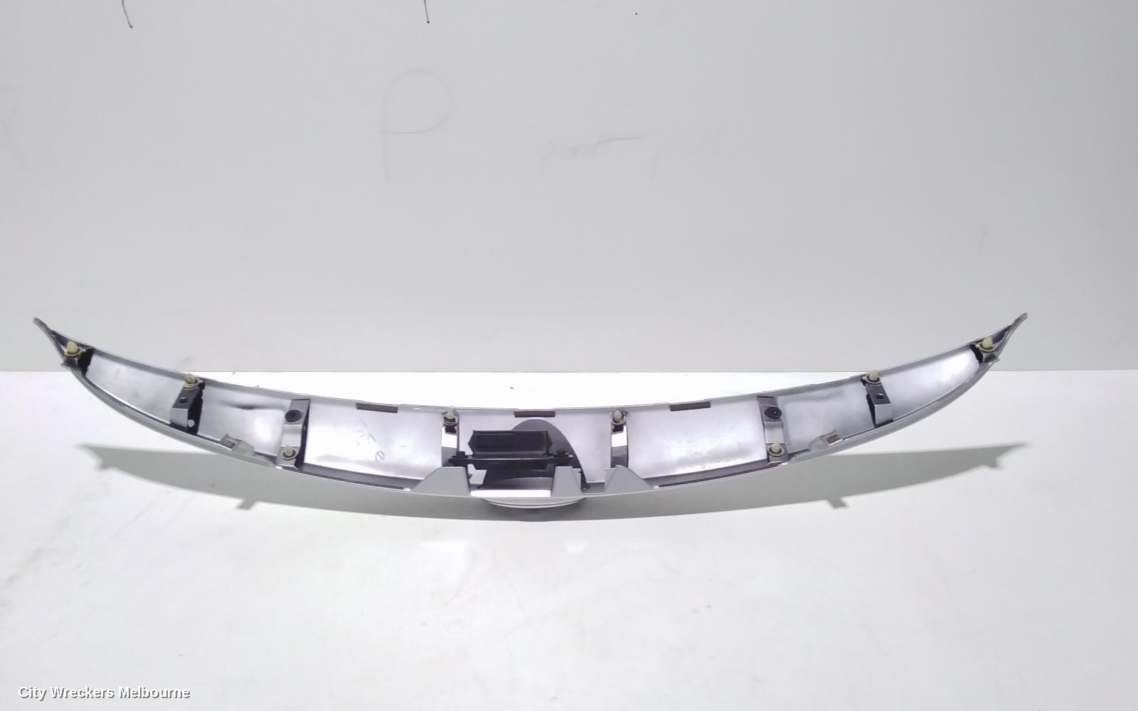 TOYOTA COROLLA REAR GARNISH, TAILGATE GARNISH (CENTRE), ZRE182R, HATCH, 10/2012 - 03/2015