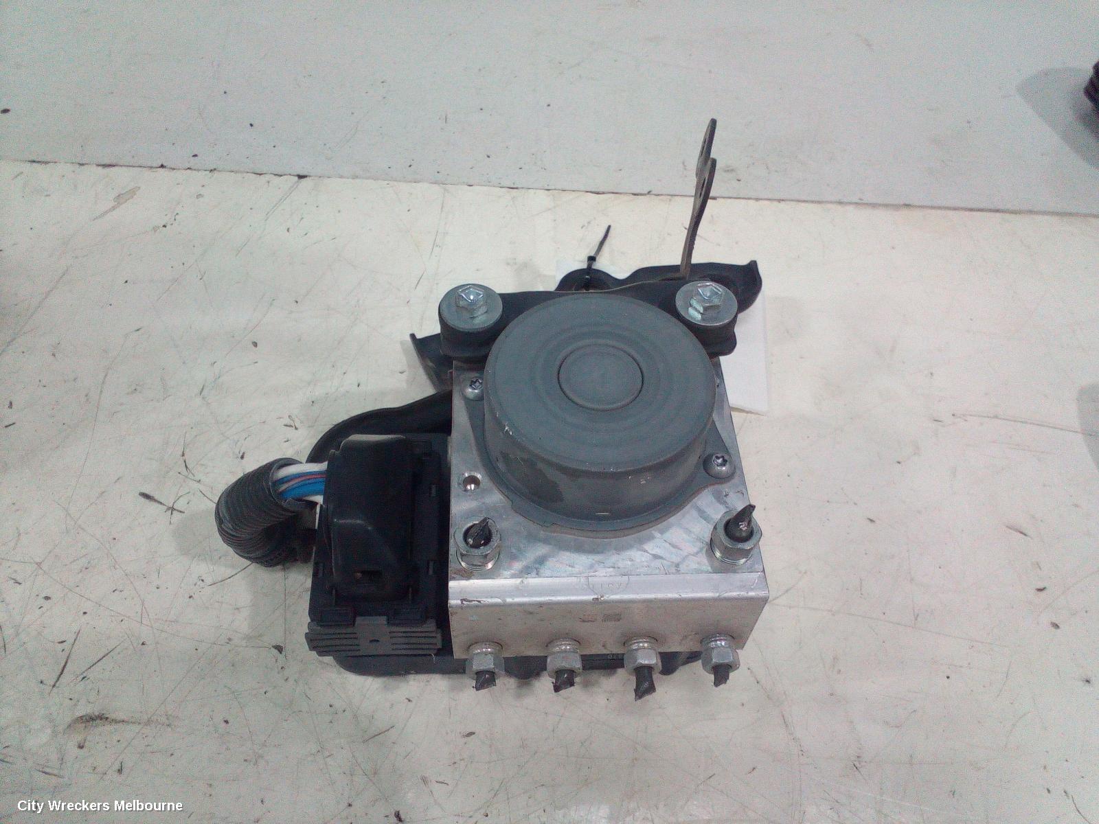 TOYOTA COROLLA ABS PUMP/MODULATOR, ZRE182R, HATCH, NON HYBRID, AUTO T/M, 10/2012 - 03/2015