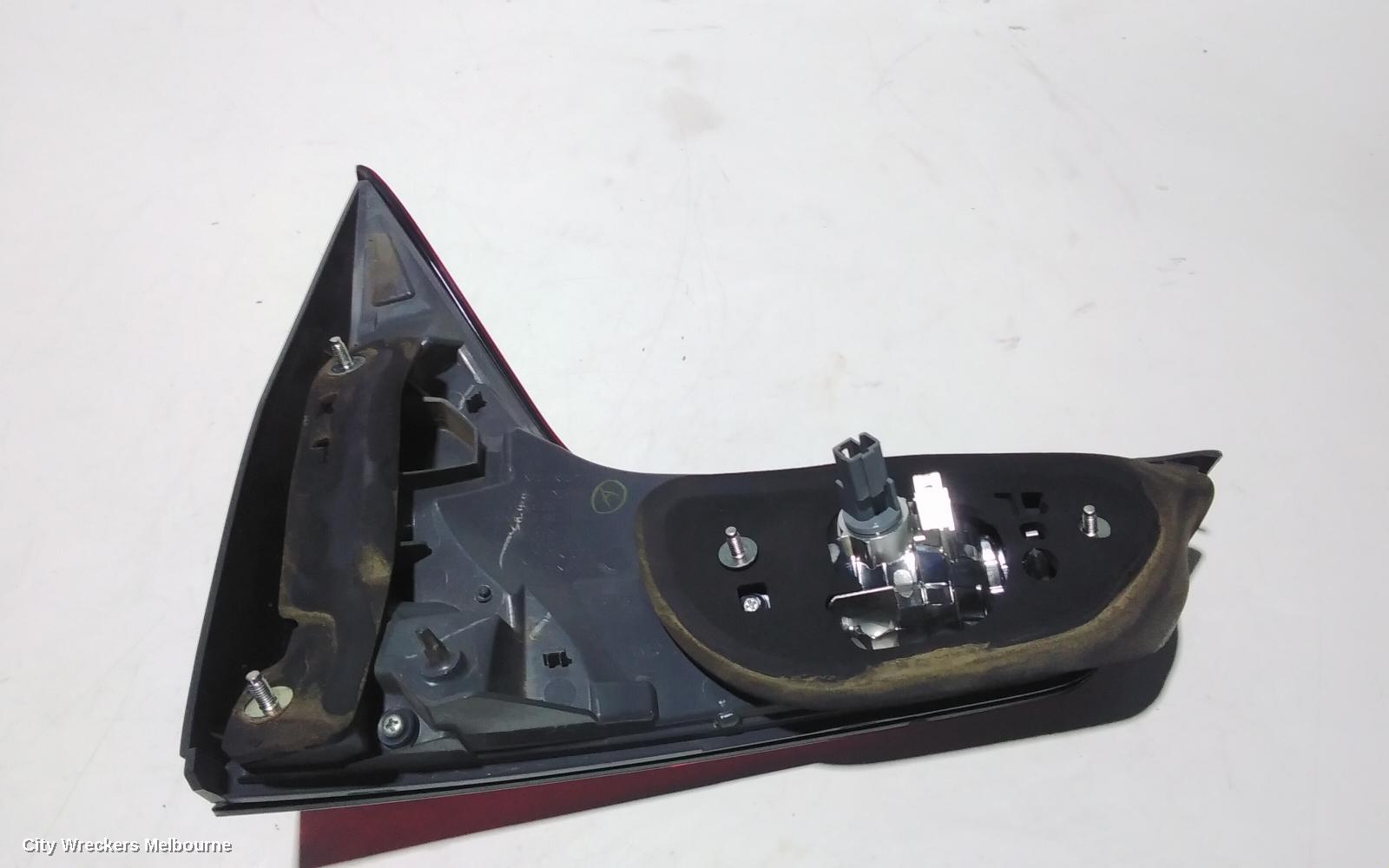 HONDA HRV REAR GARNISH, TAILGATE LAMP (LH SIDE), RU5, VTI, LED, NON OPTICAL GUIDE TYPE, 12/2014 - 06/2018