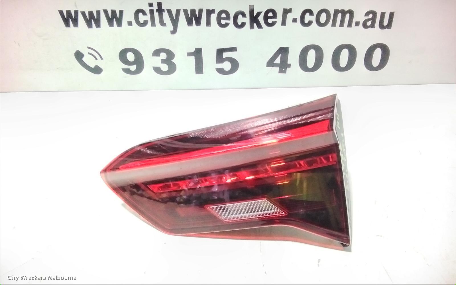 VOLKSWAGEN T-ROC REAR GARNISH, TAILGATE LAMP (RH SIDE), BLACK INSERT TYPE, A1, 03/2020 ONWARDS