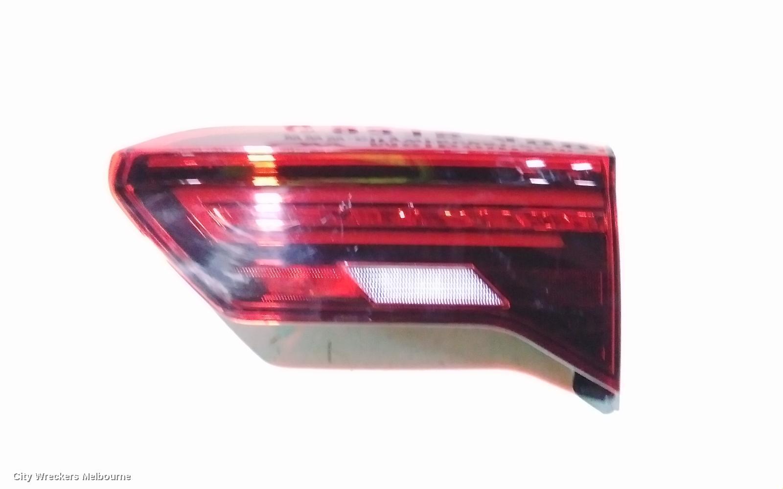 VOLKSWAGEN T-ROC REAR GARNISH, TAILGATE LAMP (RH SIDE), BLACK INSERT TYPE, A1, 03/2020 ONWARDS