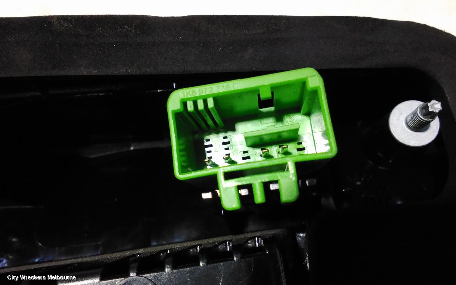 VOLKSWAGEN T-ROC REAR GARNISH, TAILGATE LAMP (RH SIDE), BLACK INSERT TYPE, A1, 03/2020 ONWARDS