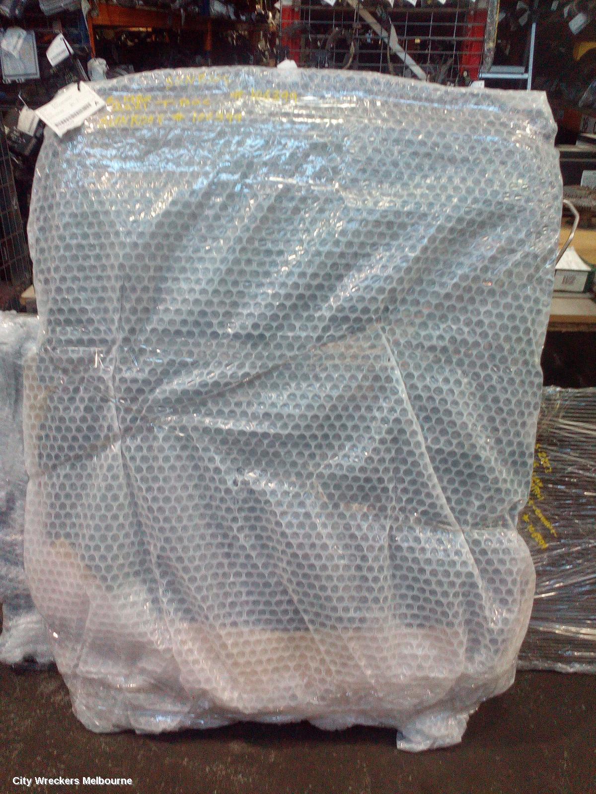 VOLKSWAGEN T-ROC ROOF GLASS/SUNROOF/T, A1, 03/2020 - 12/2025