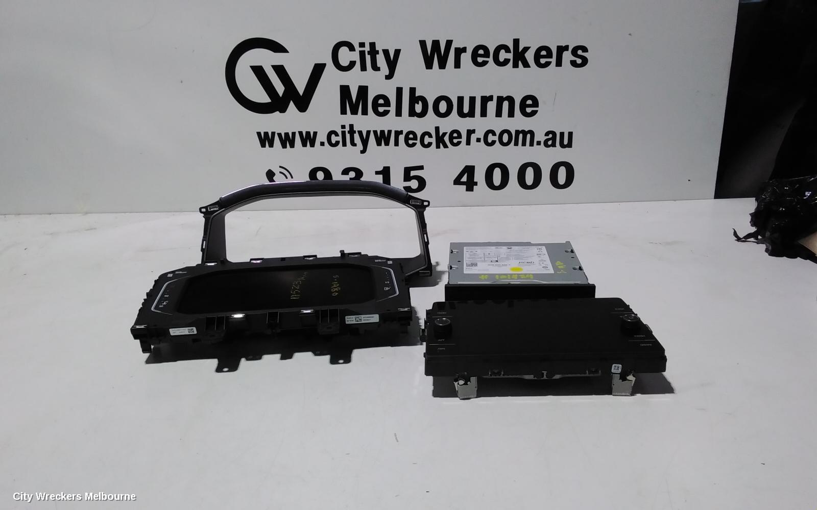 VOLKSWAGEN T-ROC RADIO/CD/DVD/SAT/TV, DISPLAY UNIT, DISCOVER MEDIA (SAT NAV TYPE), 8IN, A1, 03/2020 ONWARDS-07/2022