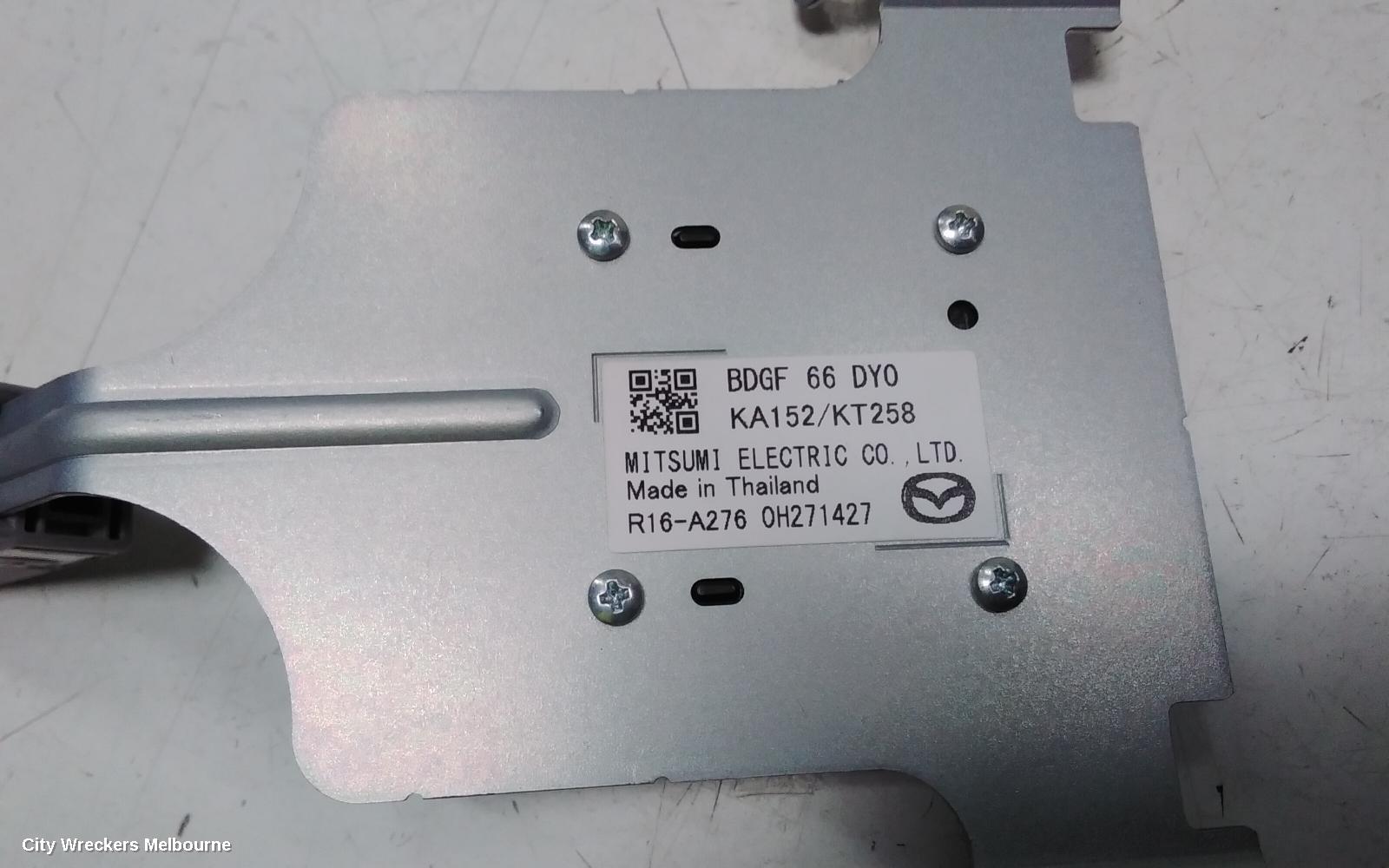 MAZDA 3 RADIO/CD/DVD/SAT/TV, DISPLAY UNIT, BP, 03/2019 ONWARDS