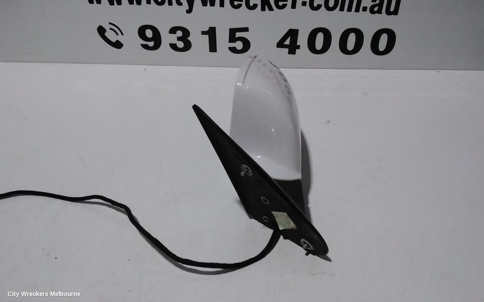SKODA OCTAVIA LEFT DOOR MIRROR, 1Z, AMBIENTE/RS, MANUAL FOLD, NON SURROUND LIGHT TYPE (6XD), 02/2009 - 10/2013