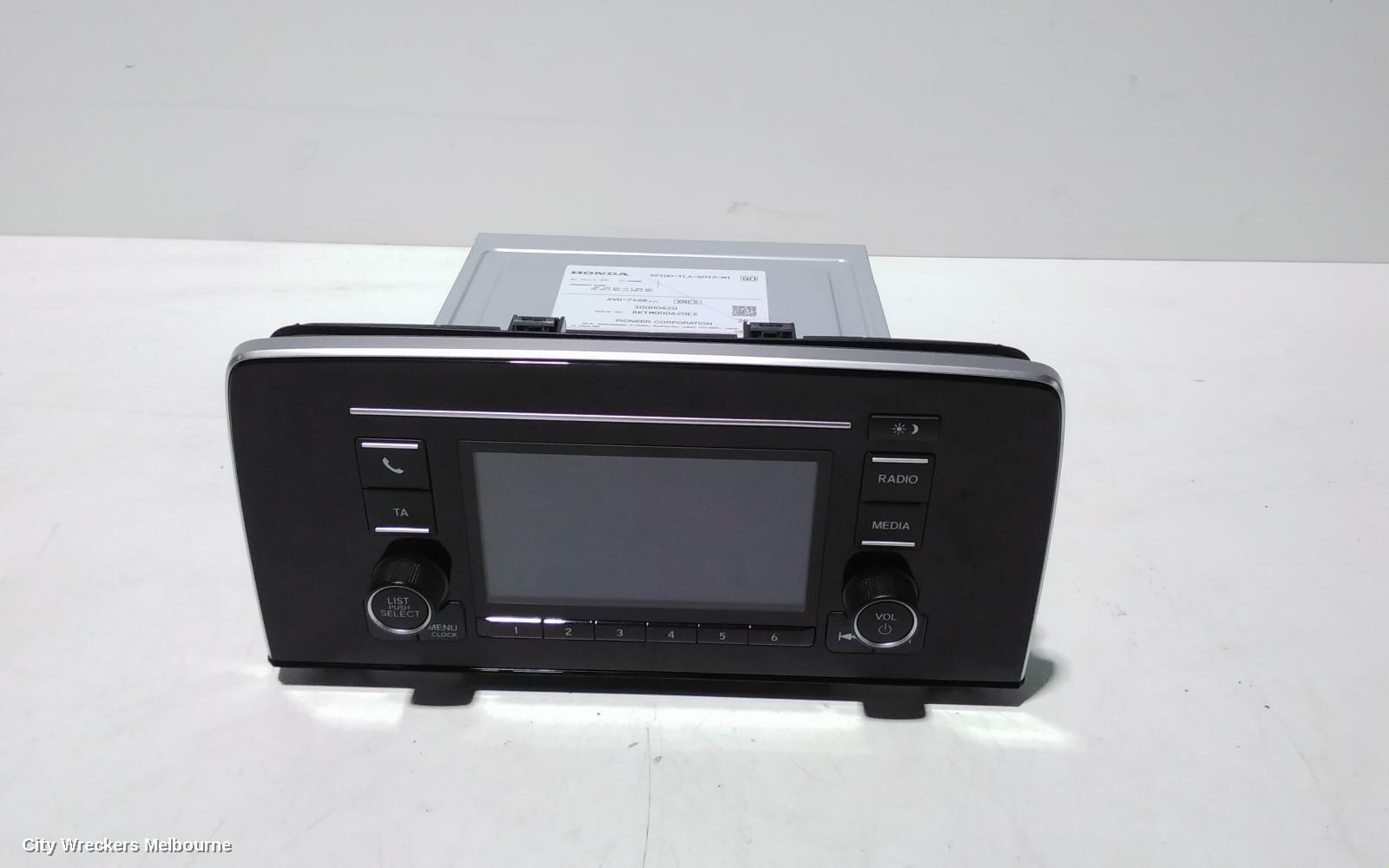 HONDA CRV RADIO/CD/DVD/SAT/TV, 5IN, TOUCHSCREEN DISPLAY, NON SAT NAV TYPE, RW, 05/2017 ONWARDS