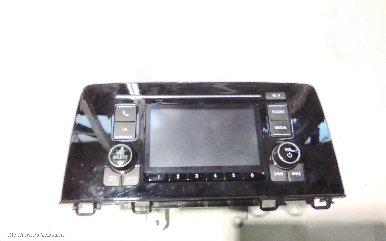 HONDA CRV RADIO/CD/DVD/SAT/TV, 5IN, TOUCHSCREEN DISPLAY, NON SAT NAV TYPE, RW, 05/2017 ONWARDS