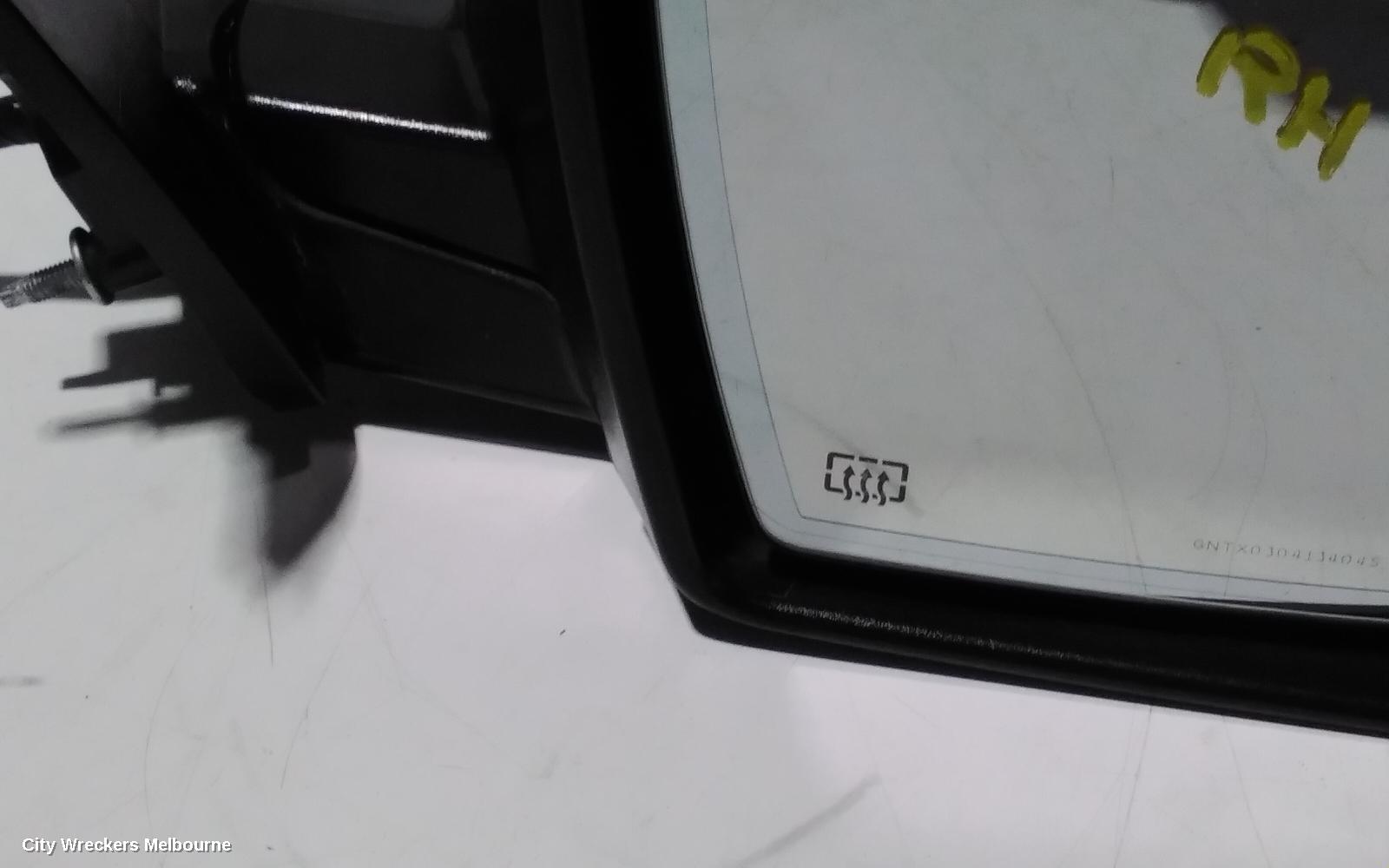 CHRYSLER 300C RIGHT DOOR MIRROR, LX, COLOUR CODED, 12/2011 - 12/2021