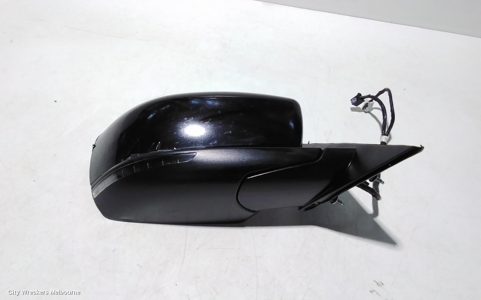 CHRYSLER 300C RIGHT DOOR MIRROR, LX, COLOUR CODED, 12/2011 - 12/2021