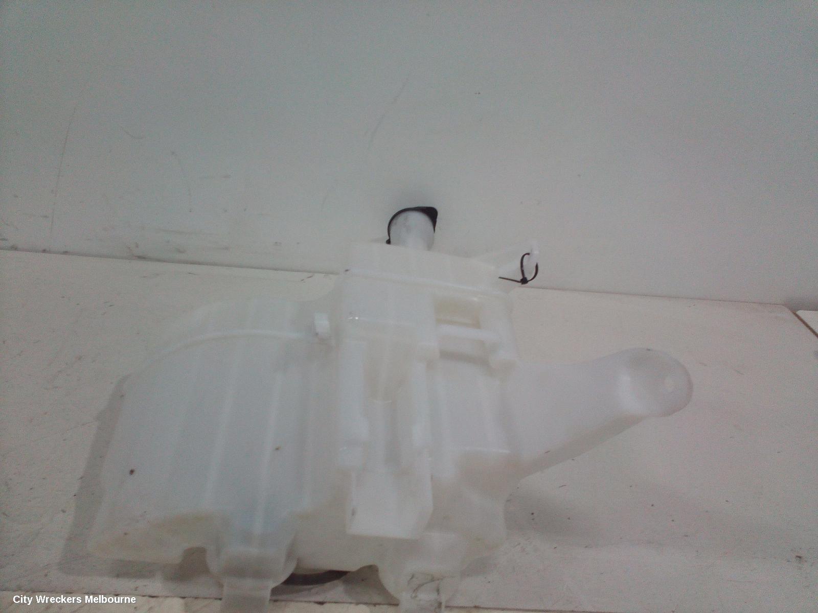 TOYOTA CAMRY WASHER BOTTLE, ASV50/AVV50, 12/2011 - 10/2017