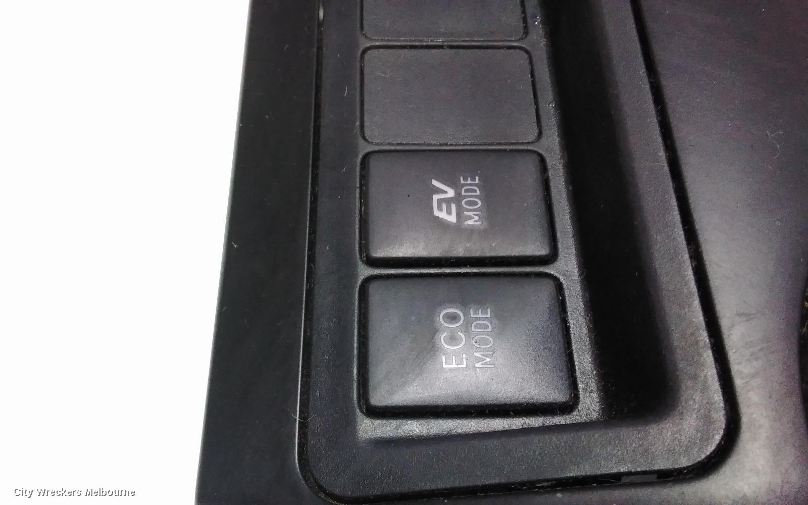 TOYOTA CAMRY CONSOLE, ASV50/AVV50, BLACK TRIM TYPE, 12/2011 - 10/2017