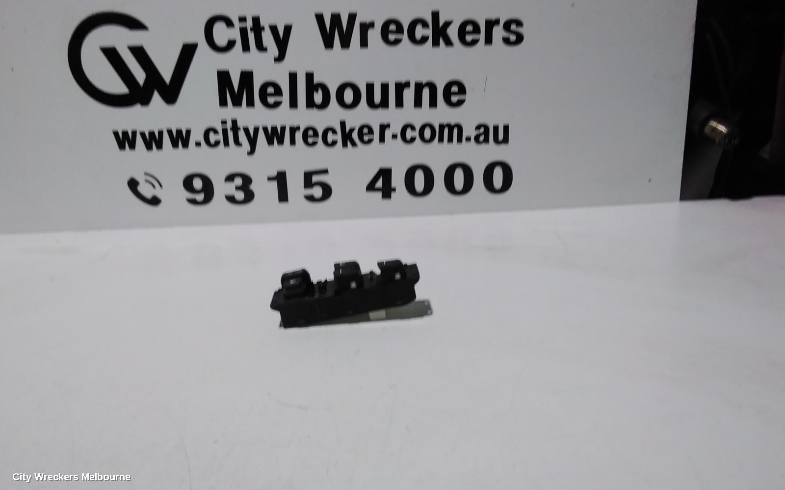 HYUNDAI VELOSTER PWR DR WIND SWITCH, RH FRONT (MASTER SWITCH), FS, TURBO, 07/2012 - 02/2018
