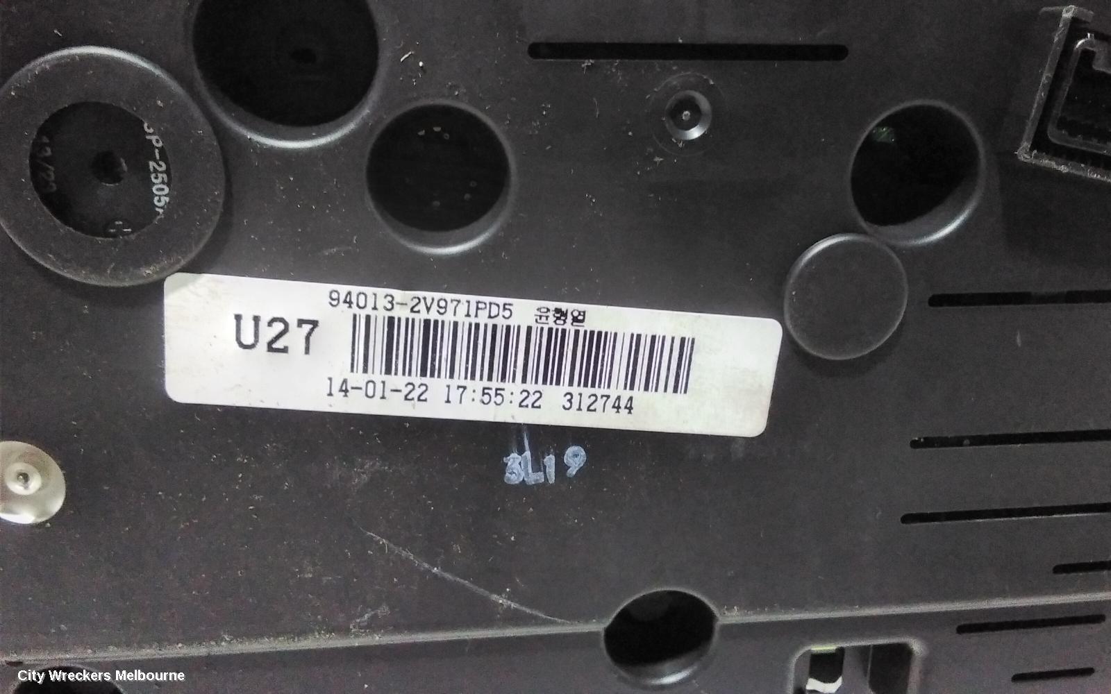 HYUNDAI VELOSTER INSTRUMENT CLUSTER, AUTO, W/ BADGE ON TOP (SPEEDO TILL 240), NON TURBO/TURBO TYPE, FS, 12/2011 - 02/2018