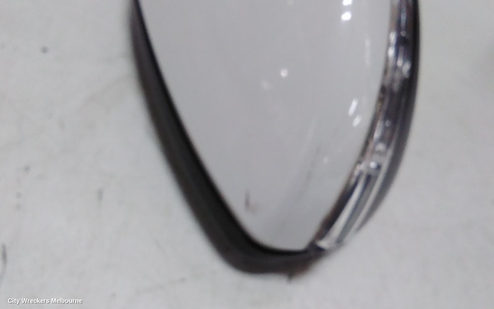 VOLKSWAGEN JETTA RIGHT DOOR MIRROR, 1B, POWER FOLD (6XP CODE), 02/2011 - 10/2014