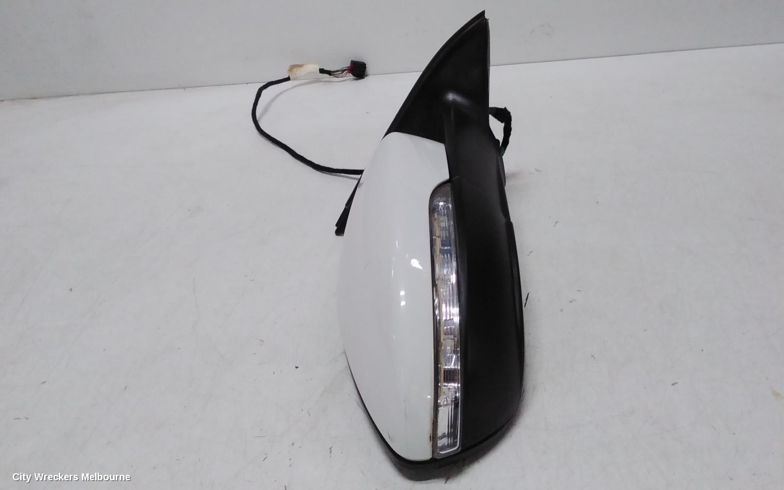 VOLKSWAGEN JETTA RIGHT DOOR MIRROR, 1B, POWER FOLD (6XP CODE), 02/2011 - 10/2014