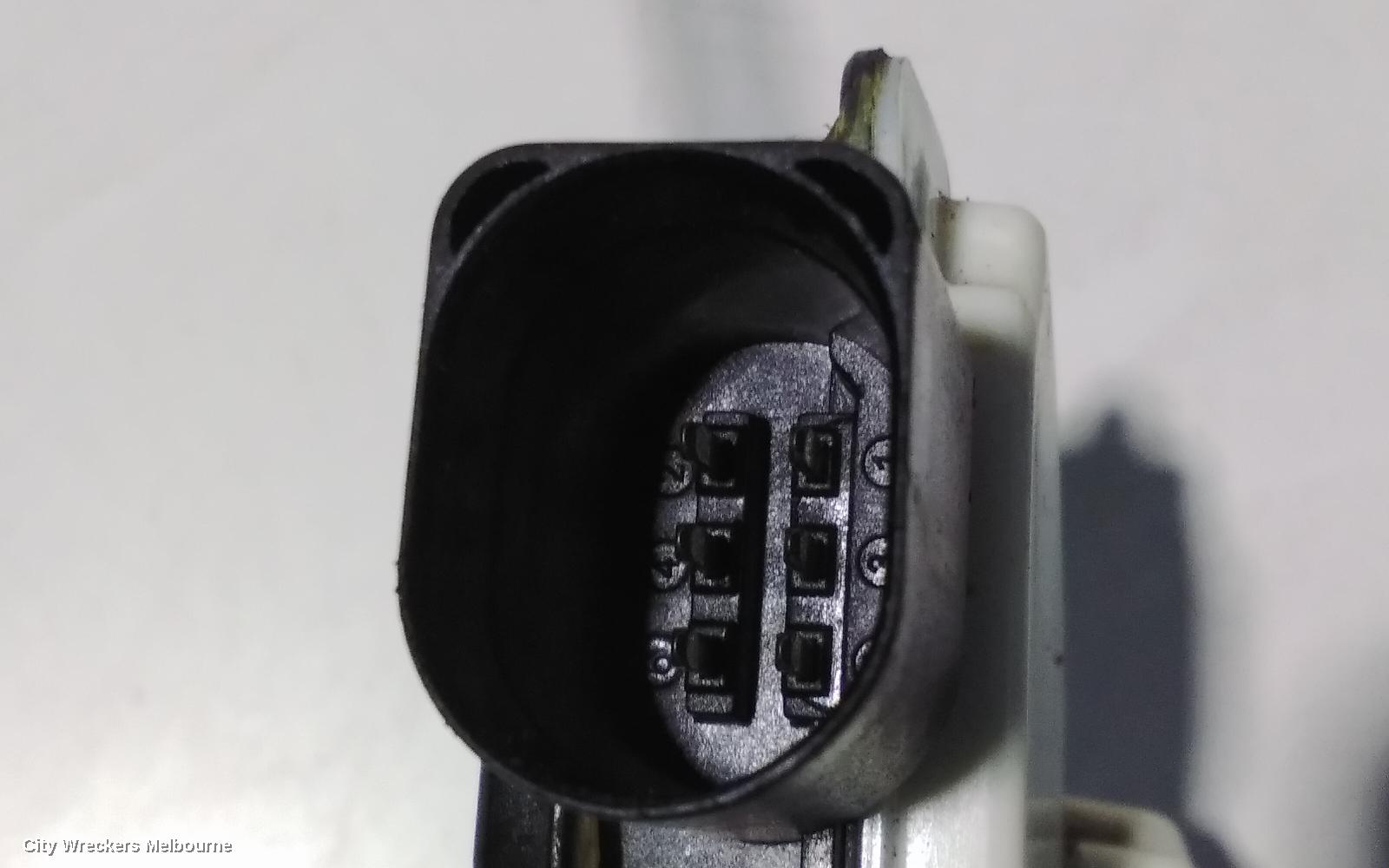 VOLKSWAGEN AMAROK DOOR/BOOT/GATE LOCK, LEFT REAR DOOR LOCK, P/N 5N0839015G, 2H, 12/2010 ONWARDS