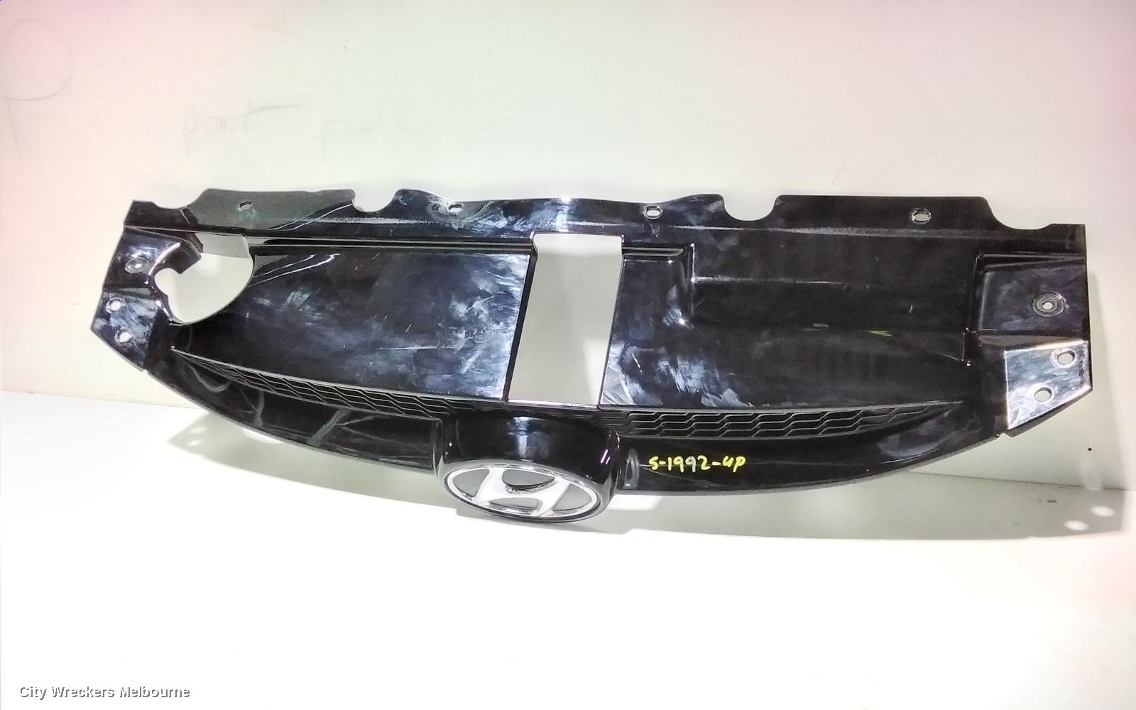 HYUNDAI IX35 GRILLE, BUMPER GRILLE, LM SERIES, ELITE/HIGHLANDER, 11/2009 - 01/2016