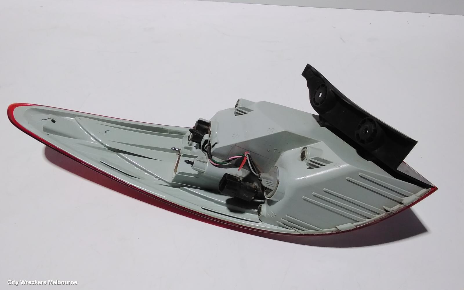 HYUNDAI IX35 RIGHT TAILLIGHT, LM SERIES (VIN KMHJ), IN BODY, 11/2009 - 01/2016