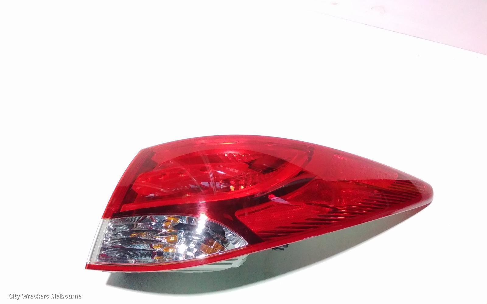 HYUNDAI IX35 RIGHT TAILLIGHT, LM SERIES (VIN KMHJ), IN BODY, 11/2009 - 01/2016