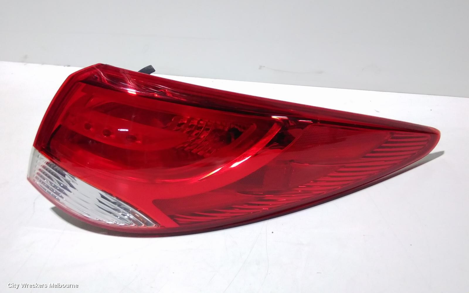 HYUNDAI IX35 RIGHT TAILLIGHT, LM SERIES (VIN KMHJ), IN BODY, 11/2009 - 01/2016