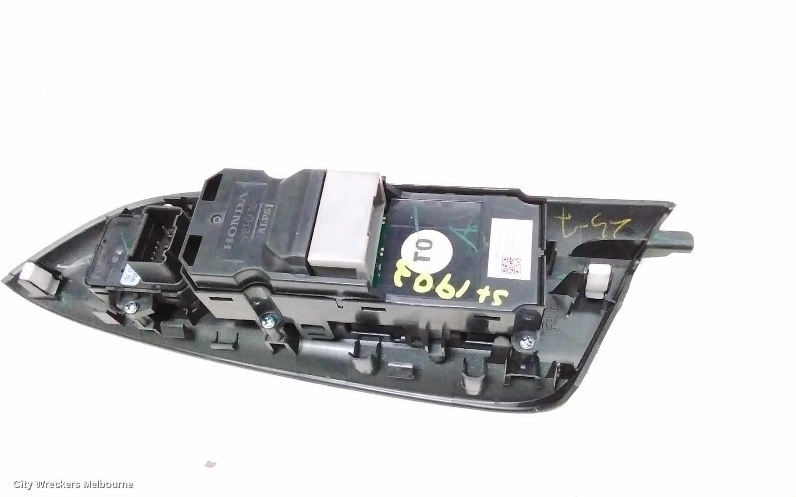 HONDA JAZZ PWR DR WIND SWITCH, RH FRONT (MASTER SWITCH), GF/GK, NON CENTRAL LOCK BUTTON TYPE, 07/2014 - 12/2020