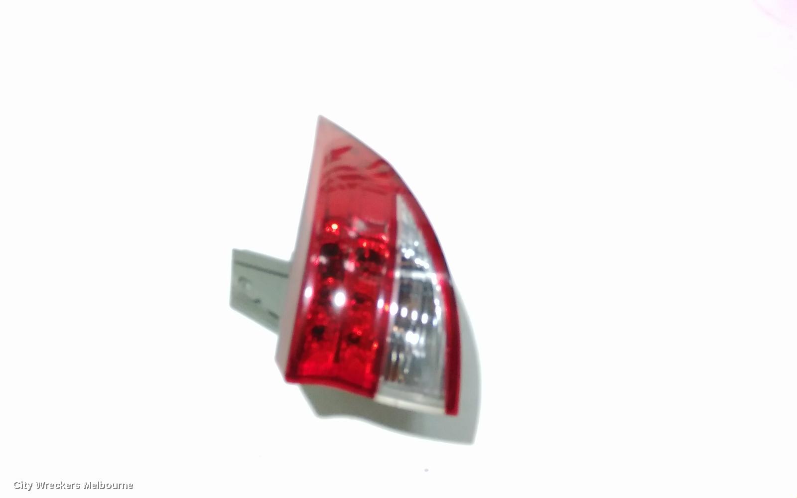 TOYOTA TARAGO RIGHT TAILLIGHT, ACR50R, 12/2008 - 06/2020