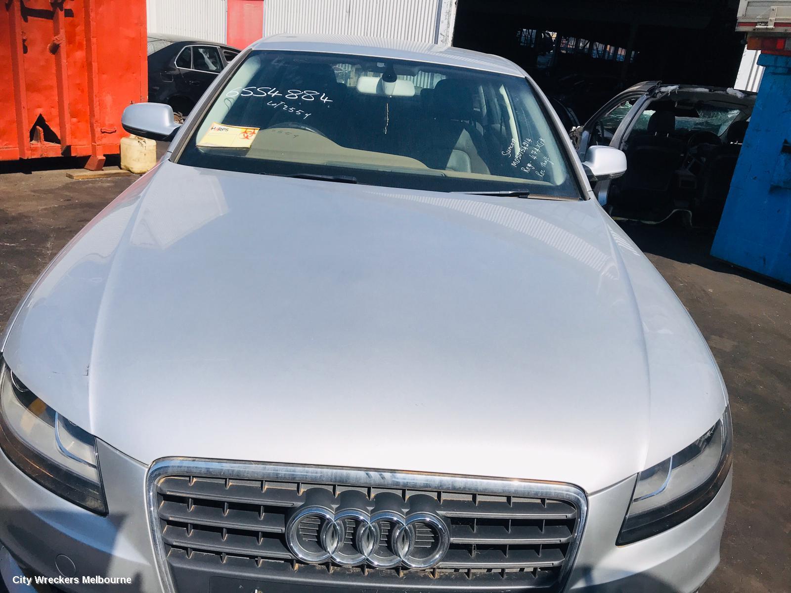 AUDI A4 RIGHT HEADLAMP, B8 8K, HALOGEN TYPE, 02/2008 - 06/2012