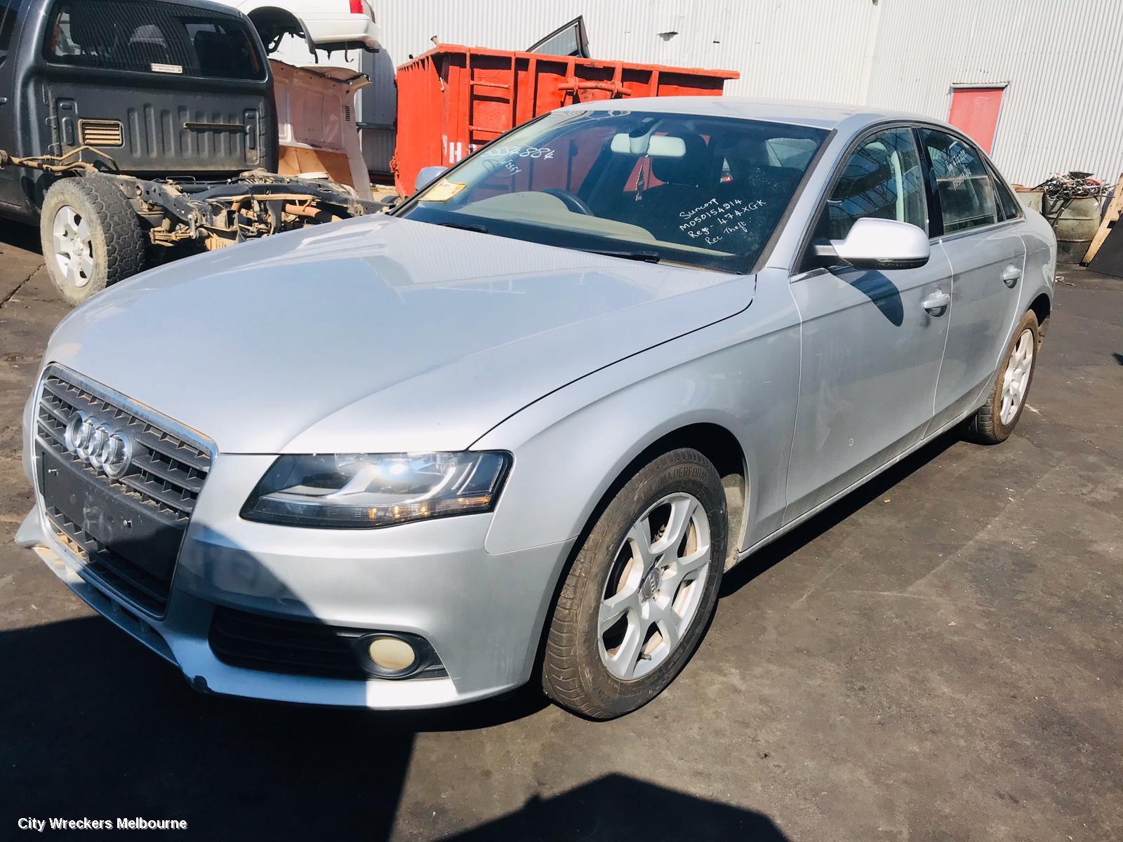 AUDI A4 RIGHT HEADLAMP, B8 8K, HALOGEN TYPE, 02/2008 - 06/2012