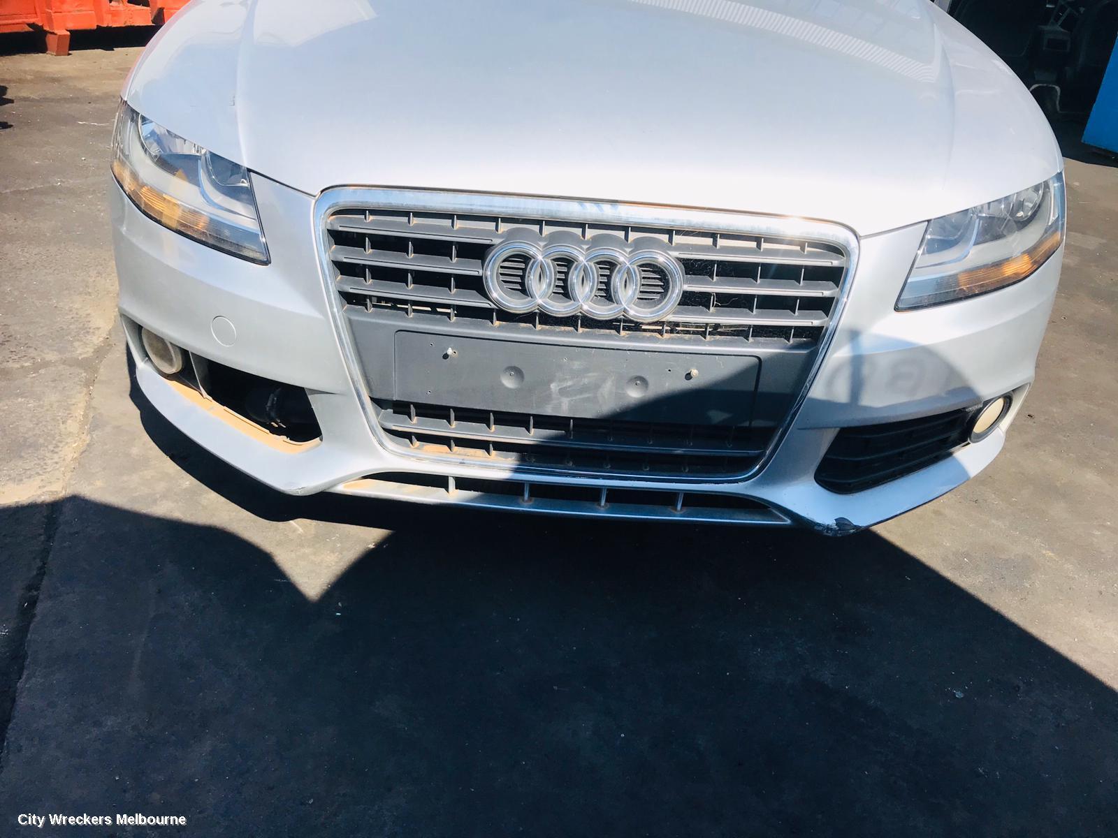 AUDI A4 RIGHT HEADLAMP, B8 8K, HALOGEN TYPE, 02/2008 - 06/2012