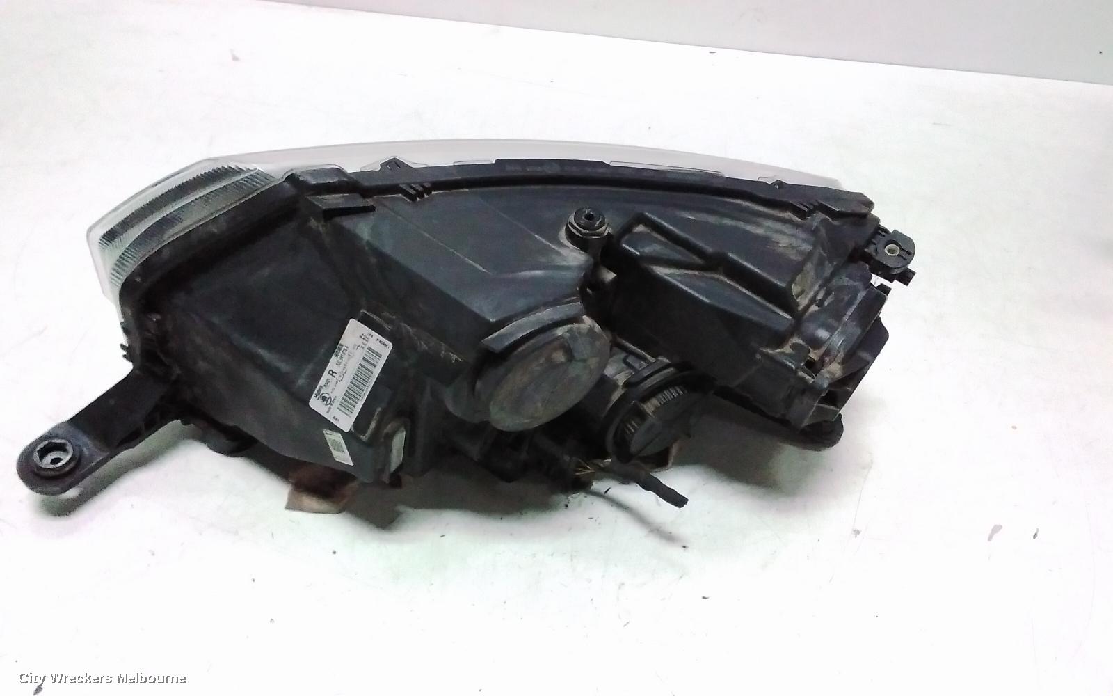 SKODA RAPID RIGHT HEADLAMP, NH, NON AUTO LIGHT SENSITIVE TYPE, 05/2014 - 12/2020