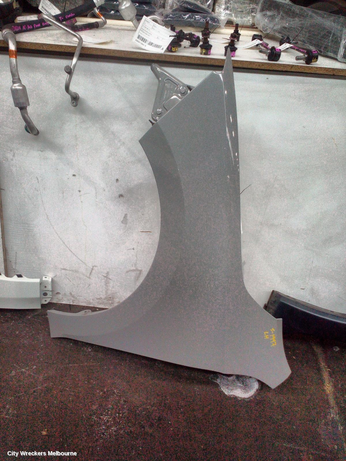 SKODA RAPID LEFT GUARD, NON GUARD FLASHE TYPE, NH, 05/2014 - 12/2020