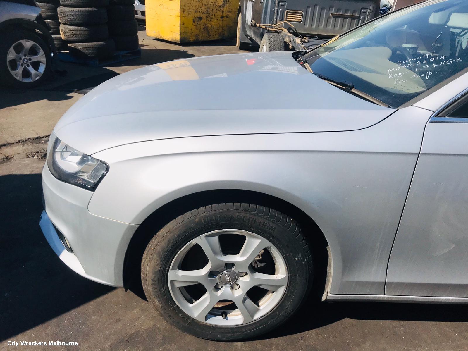AUDI A4 RIGHT HEADLAMP, B8 8K, HALOGEN TYPE, 02/2008 - 06/2012