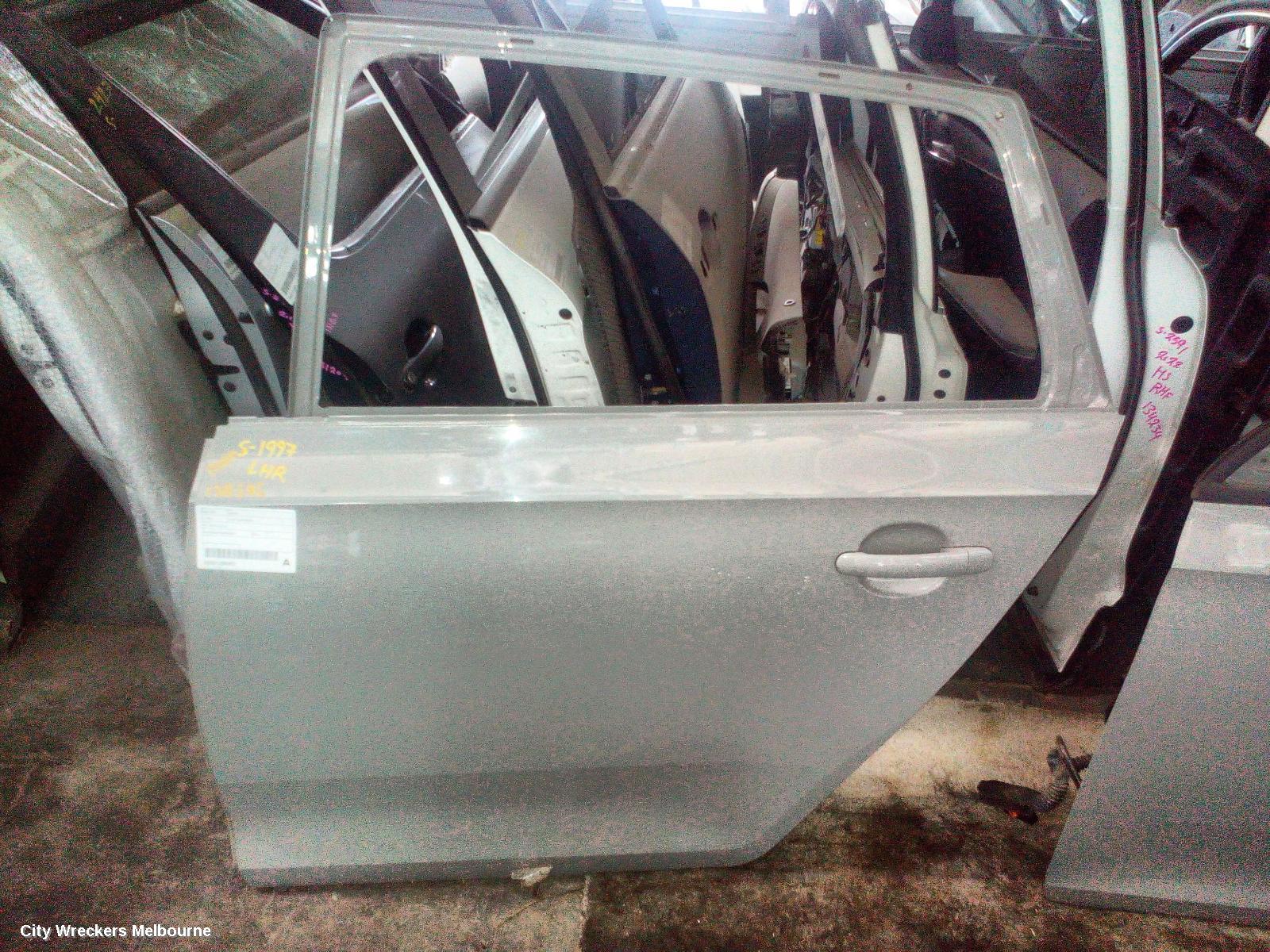 SKODA RAPID LEFT REAR DOOR/SLIDING, NH, 05/2014 - 12/2020