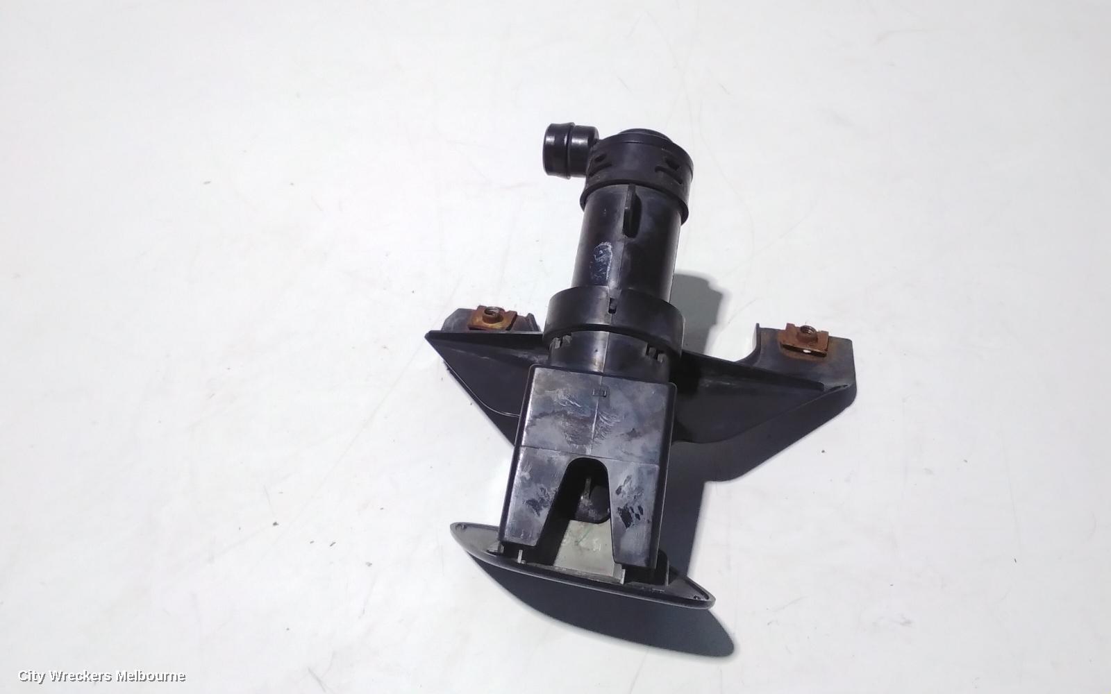 LEXUS RX SERIES WASHER JET, XU30, 01/2003 - 02/2009